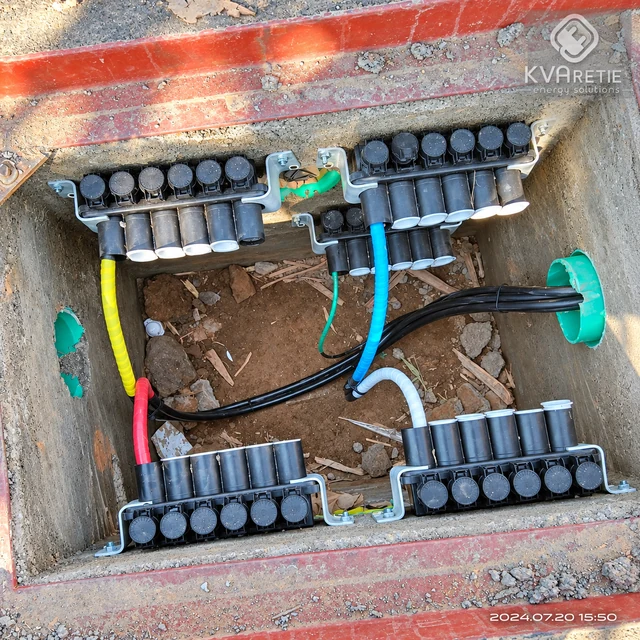 Detalle de conexiones de distribución en cámara